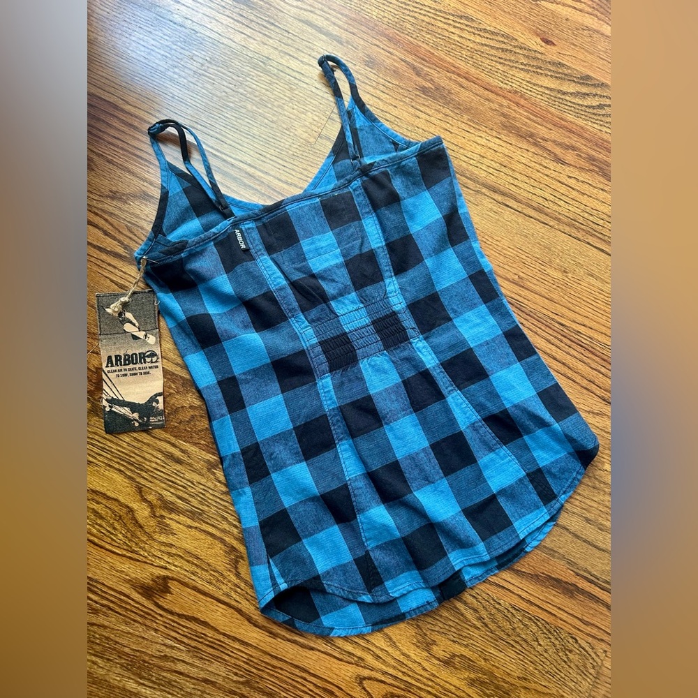 Arbor Button Down Tank Top - Picture 6 of 9